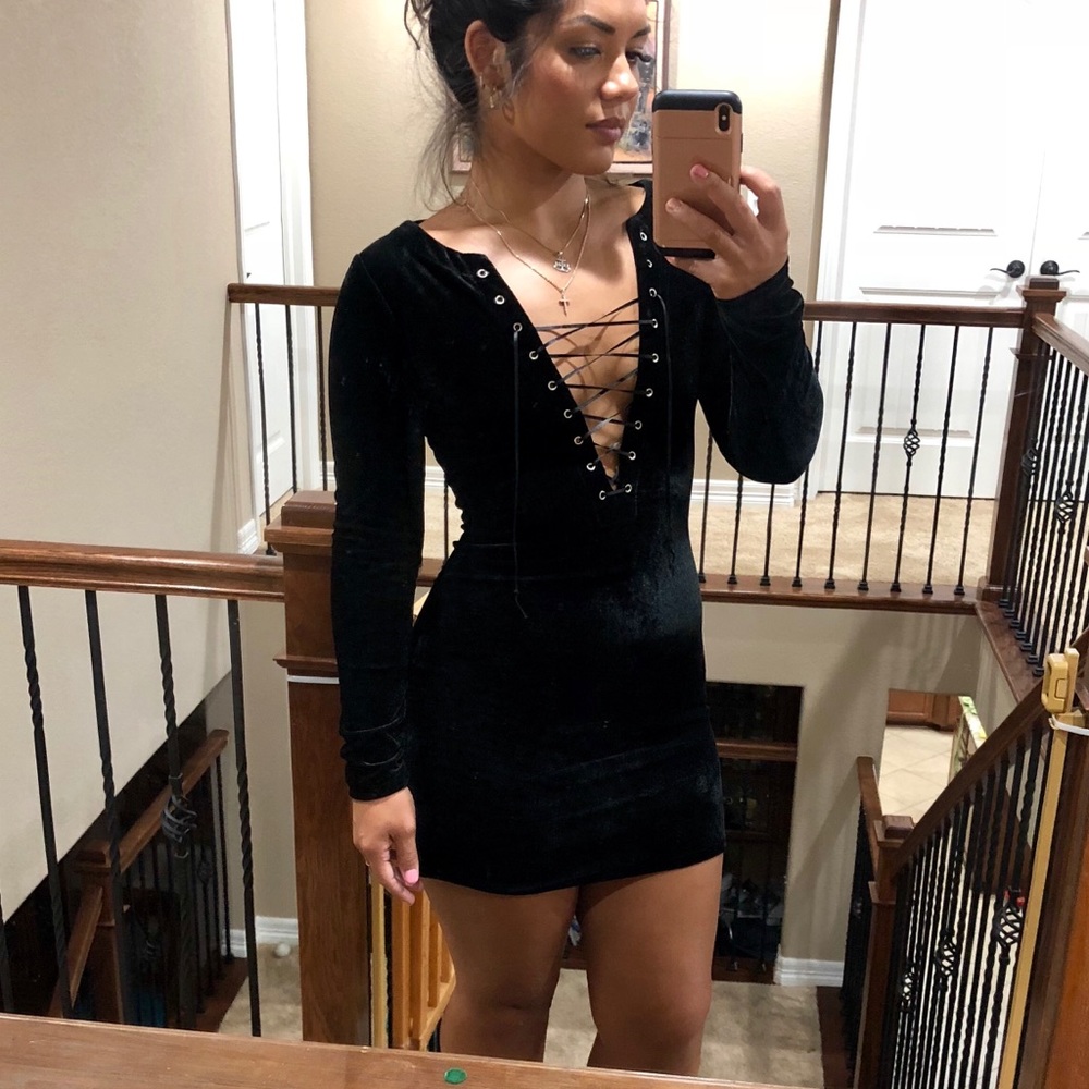 Black Velvet lace up mini dress - Picture 3 of 8